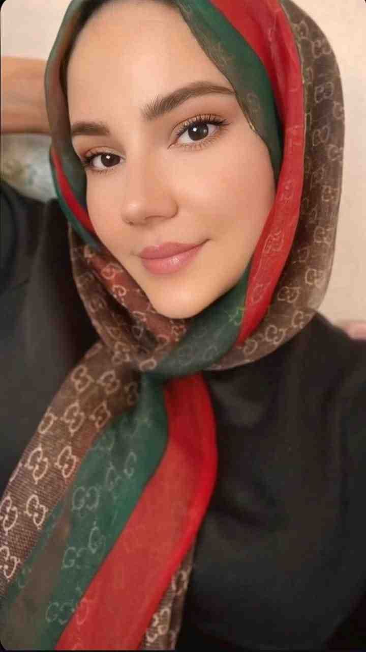 Çavuş Büyüleyici Bir Kadın Escort Dila