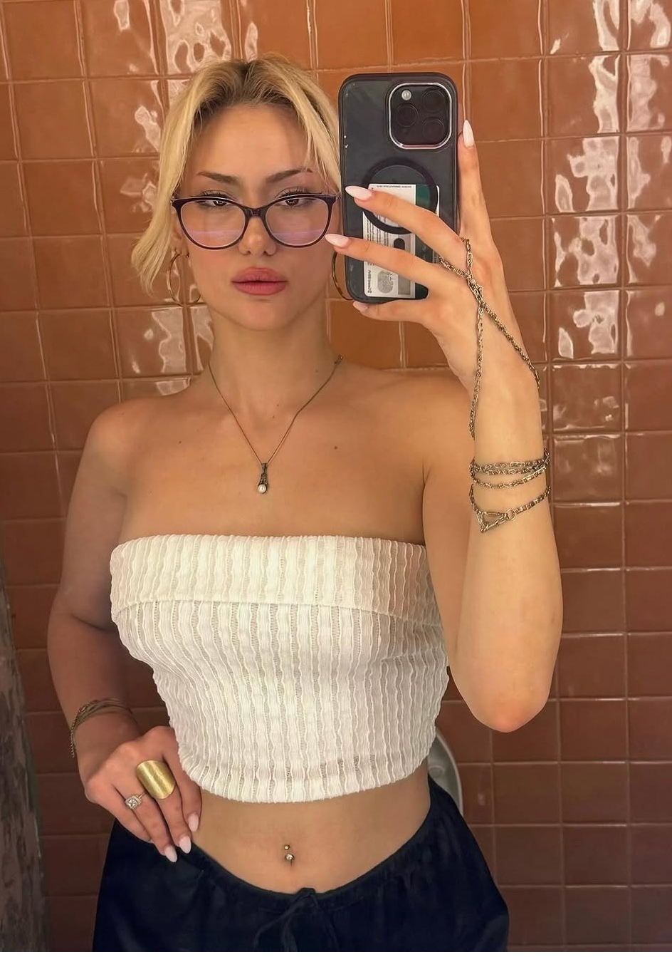 Esadiye Sabırlı Bayan Escort Bayan Buse