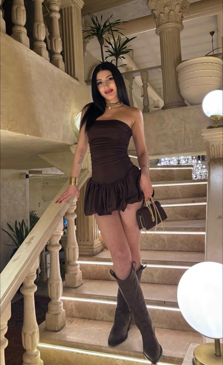Denizçalı Savaşçı Kadın Escort Bayan Alin